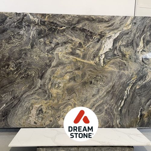 11. kwarcyt Blue Moon 330x200x2cm poler