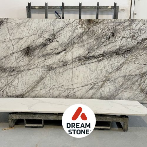 2. marmur White Queen 255x120x2cm poler