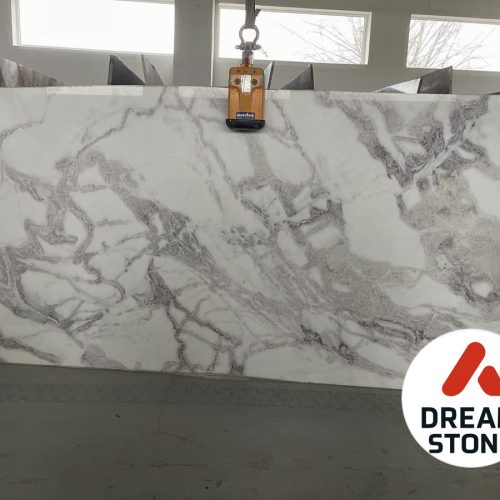 28. kwarcyt Dover White 350x164x2cm poler