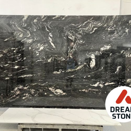8. granit Cosmic Black 336x190x2cm poler