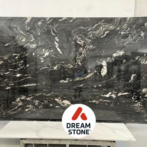 8. granit Cosmic Black 336x190x2cm poler